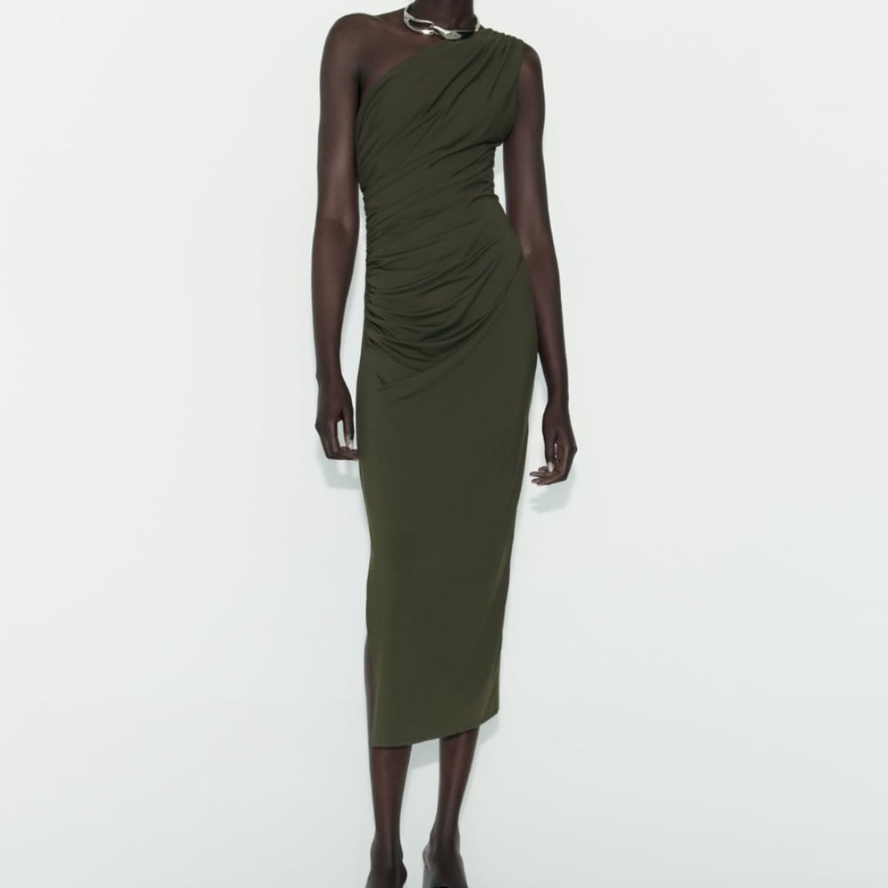 DRAPED FITTED ASYMETRICAL DRESS